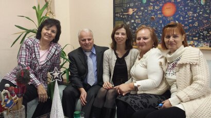 Dňa 21. 12. 2015 sme v našej škole privítali na besede našu absolventku Mgr. Katarínu Grolmusovú a nášho absolventa Ing. Milana Tkáča