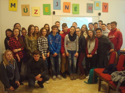 Žiaci prvého ročníka 27. apríla navštívili Hornonitrianske múzeum v Prievidzi, kde sa konala výstava Dary Zeme, spojená so vzdelávacím programom na spoznávanie hornín a ich významom pre ľudskú spoločnosť.