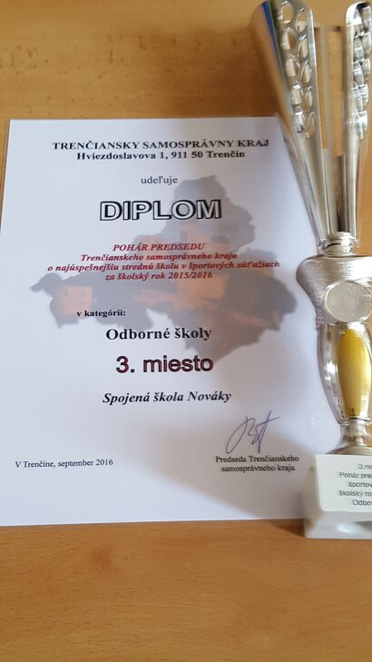 25.11.2016 bolo na "Stredoškolákovi " slávnostné vyhodnotenie o najúspešnejšiu strednú školu v Trenčianskom samosprávnom kraji za školský rok 2015/2016 v jednotlivých disciplínach.