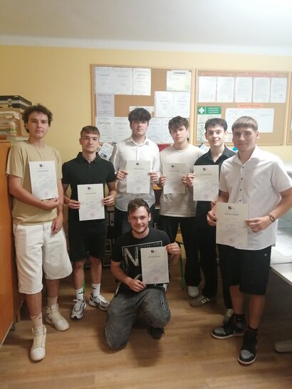 OSVEDČENIA SOPK PRE ÚSPEŠNÝCH ABSOLVENTOV SOŠ NOVÁKY