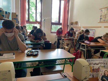 Aj na angličtine sme sa zapojili do čitateľskej gramotnosti s triedami 3CH a 4 BC