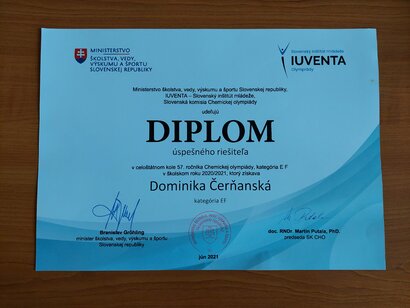 Gratulujeme a ďakujeme za úspešnú reprezentáciu školy v celoštátnom kole chemickej olympiády kategórie EF našej žiacke Dominike Čerňanskej z 3.B triedy