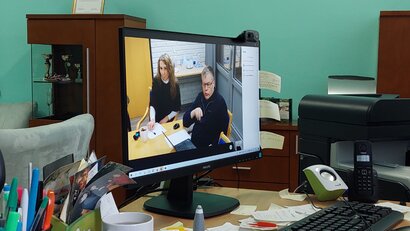 Online pracovné stretnutia so školou v Nórsku. 