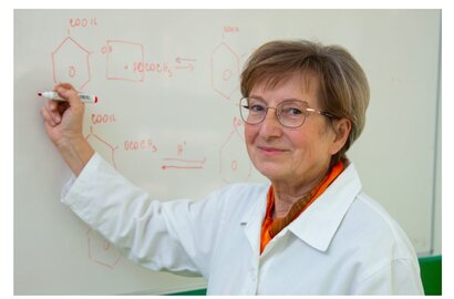 Pani profesorka  z našej školy Elena Kulichová je víťazka Ceny Dionýza Ilkoviča 2021.